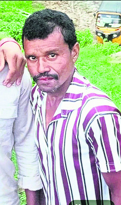 రోడ్డు ప్రమాదంలో వ్యక్తి మృతి1