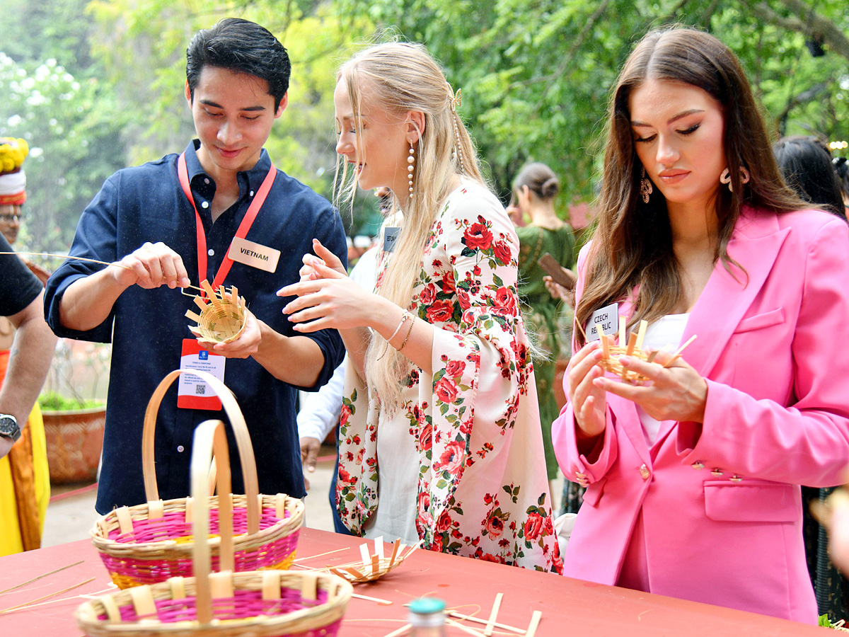 Miss World Contestants Visit Shilparamam At Hyderabad Photos28