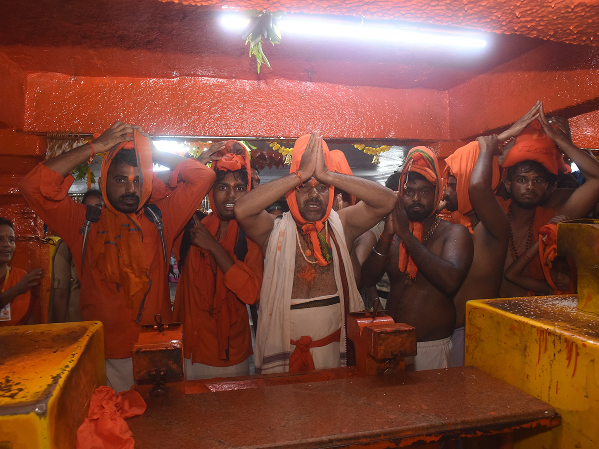 Sri Anjaneya Swamy Temple Kondagattu Photos12