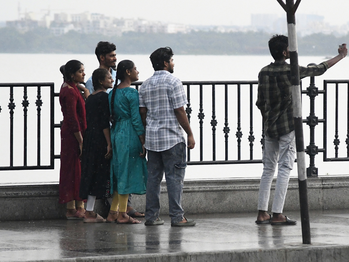 Weather Report : Heavy Rain In Hyderabad Photos10