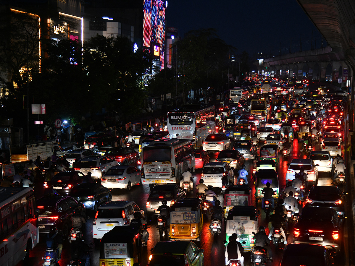 Weather Report : Heavy Rain In Hyderabad Photos16