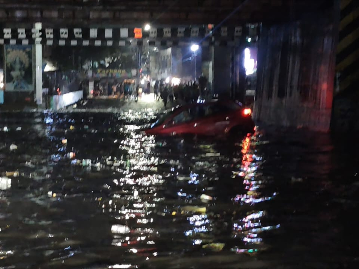 Weather Report : Heavy Rain In Hyderabad Photos22