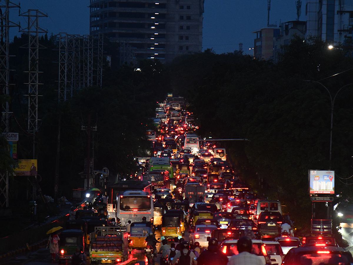 Weather Report : Heavy Rain In Hyderabad Photos4