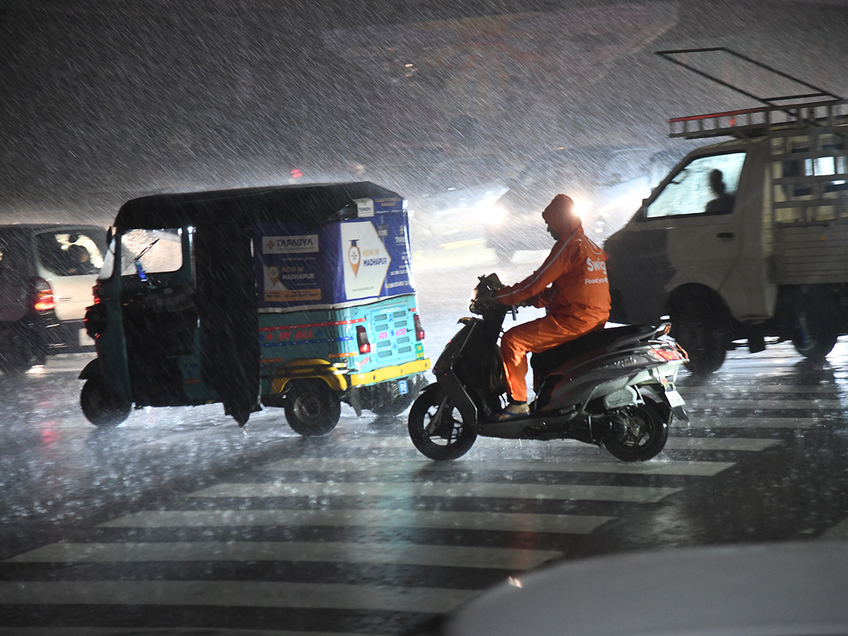 Weather Report : Heavy Rain In Hyderabad Photos5