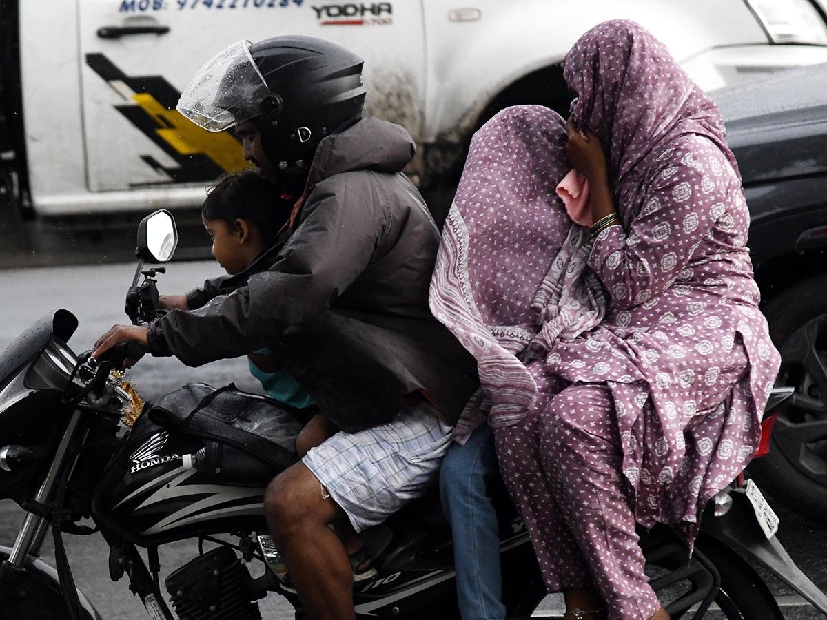 Weather Report : Heavy Rain In Hyderabad Photos9