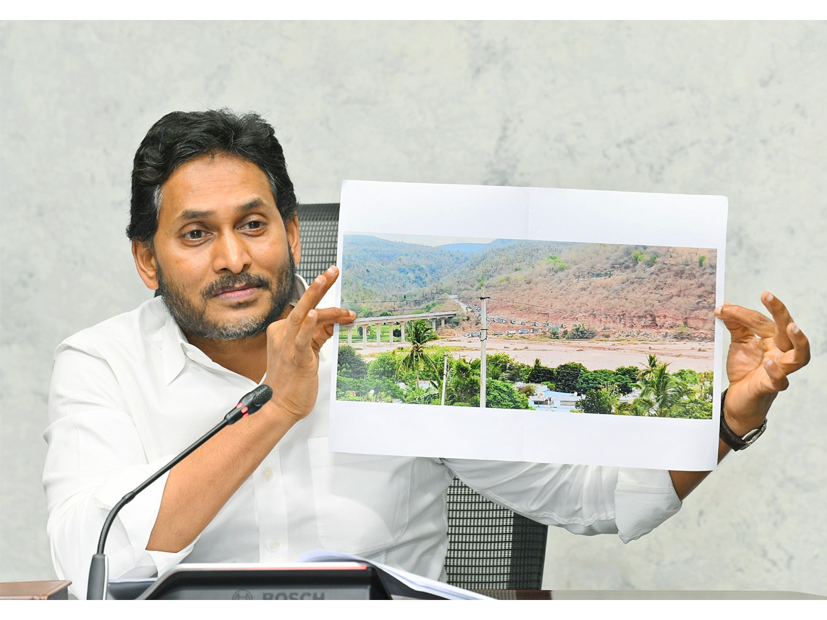 YS Jagan Sensational Press Meet On AP Liquor Scam Photos3
