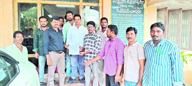 ఎండీయూ ఆపరేటర్ల జీవితాలతో చెలగాటం 2