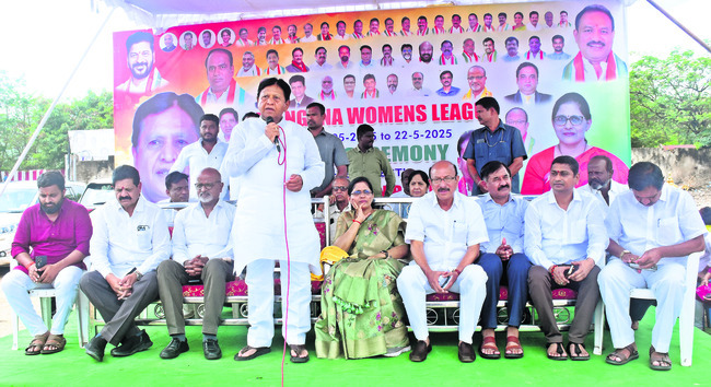 చదువుతోపాటు క్రీడల్లోనూ రాణించాలి 1