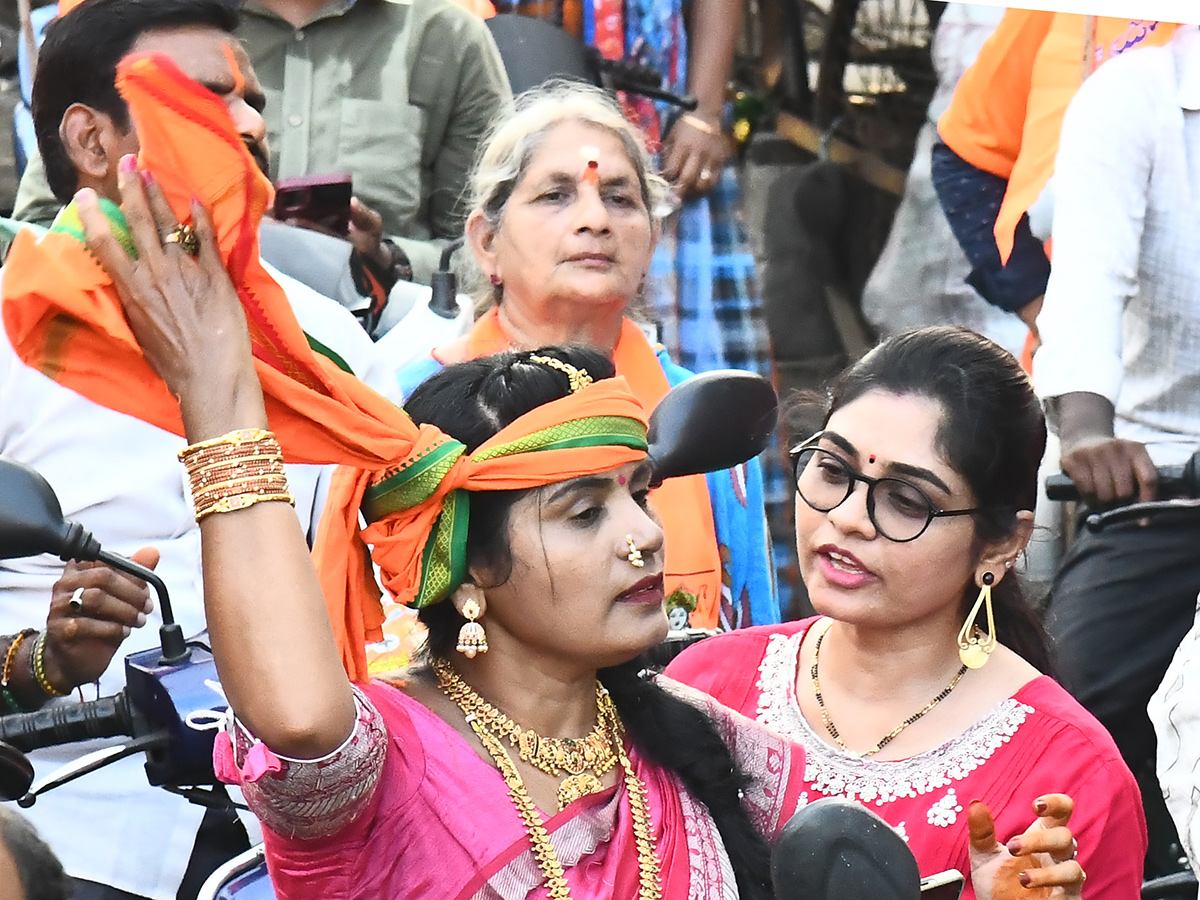 Hanuman Jayanti 2025 : Hanuman Shobha Yatra Vijayawada BRTS Road11
