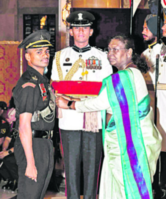 నీ కీర్తి.. మాకు స్ఫూర్తి1