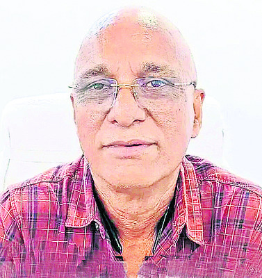 ఉపాధ్యాయులకు బదిలీ కష్టాలు 1