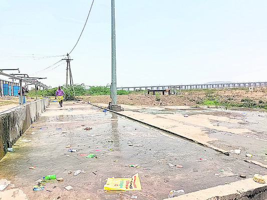 గోదావరి తీరం.. ప్రమాదకరం1