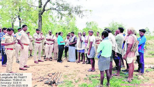 ప్లాంటేషన్ నరికివేతపై పోలీసులకు ఫిర్యాదు1