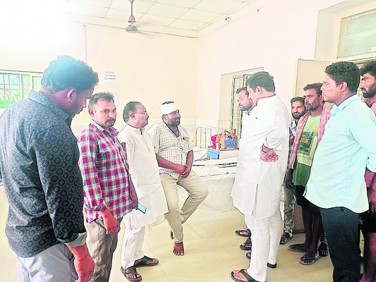 కొత్తపేటలో రెచ్చిపొయిన మట్టి మాఫియా 1