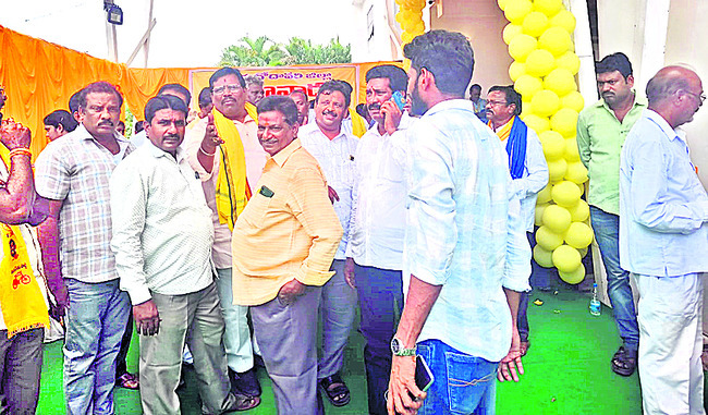 మినీ మహానాడులో.. టీఢీపీ1