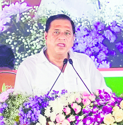 మహిళలను కోటీశ్వరుల్ని చేస్తాం1