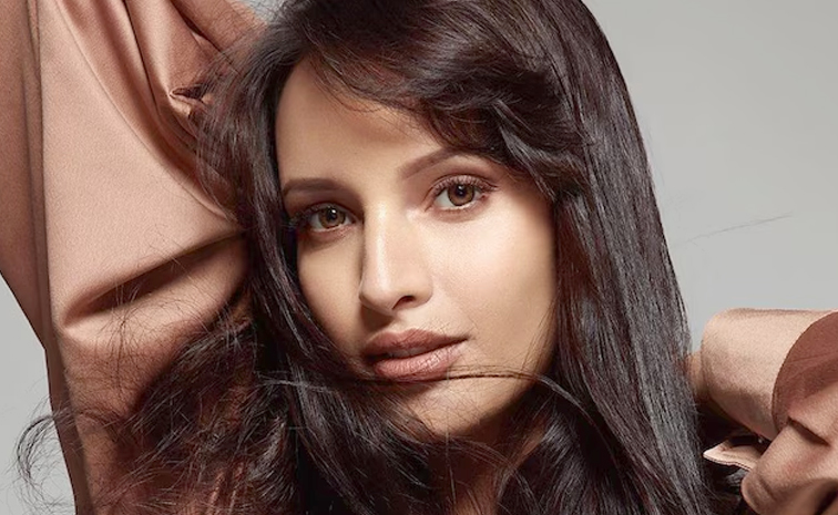 Have you seen the photos of This beauty who got A lucky chance to be paired with Prabhas?7