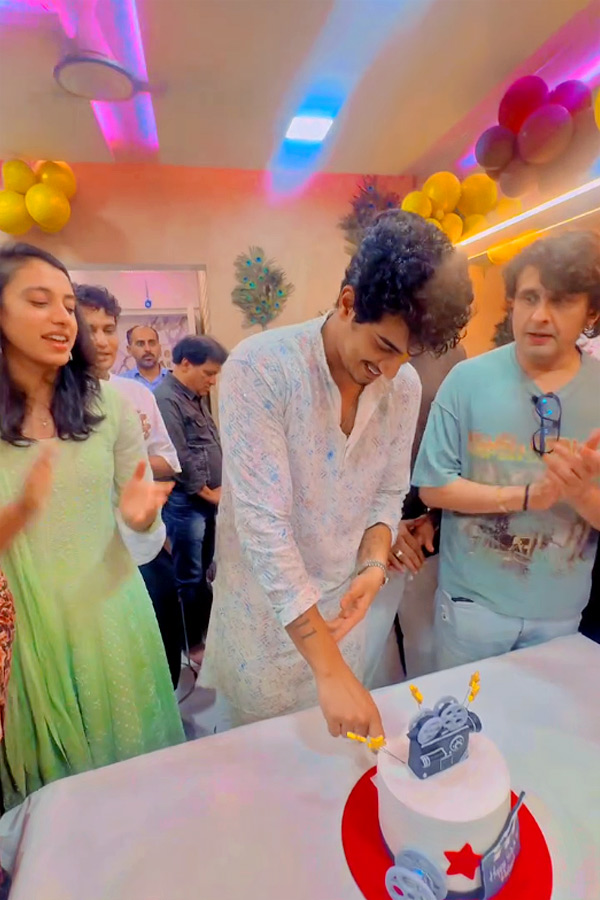 Smriti Mandhana's Boyfriend Palash Muchhal Birthday Celebration Photos2
