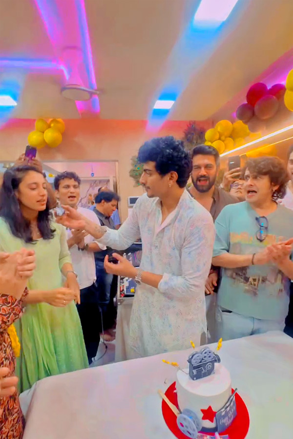 Smriti Mandhana's Boyfriend Palash Muchhal Birthday Celebration Photos4