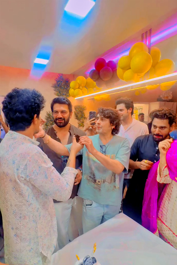 Smriti Mandhana's Boyfriend Palash Muchhal Birthday Celebration Photos10