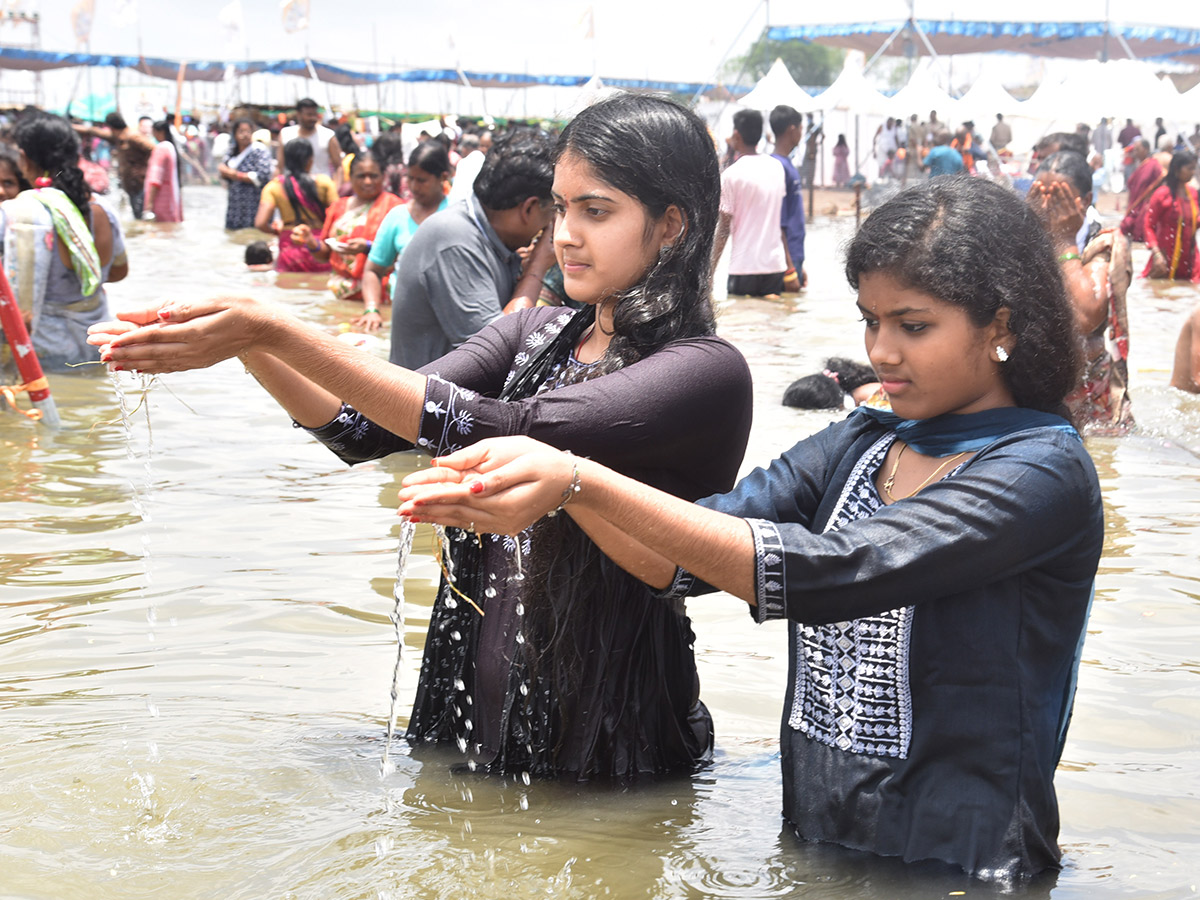 Telangana : Saraswati Pushkaralu 2025 Photos11