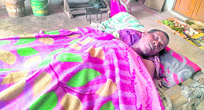 నడుమునొప్పి భరించలేక ఆత్మహత్య1