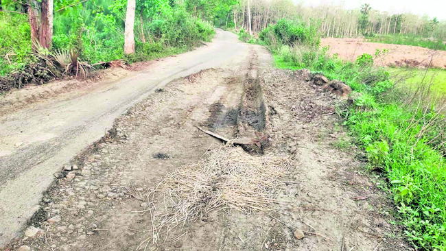దారీ తెన్నూ లేని పాలన!1