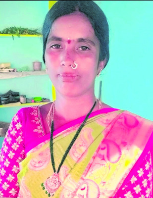 కుక్కల దాడిలో గాయపడిన మహిళ మృతి1