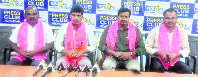 కళాశాలపై చర్యలు తీసుకోవాలి
3