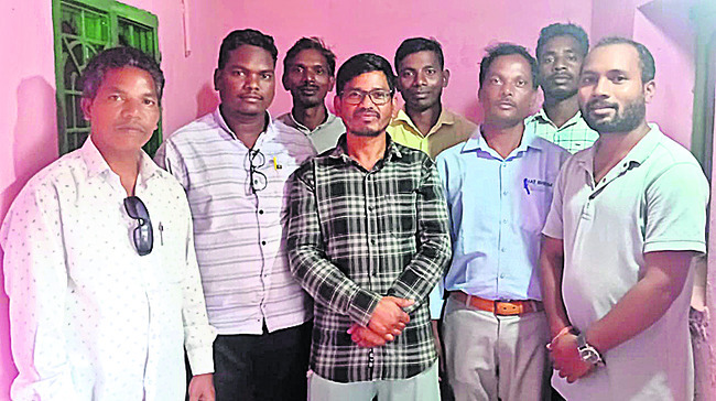 ప్రత్యేక డీఎస్సీ ప్రకటించాలని డిమాండ్ 2