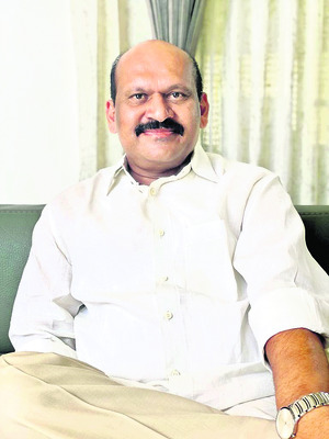 మినీ మహానాడుకు కీలక నేతల డుమ్మా 1