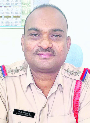 చలాన్లు వేస్తున్నారు
1