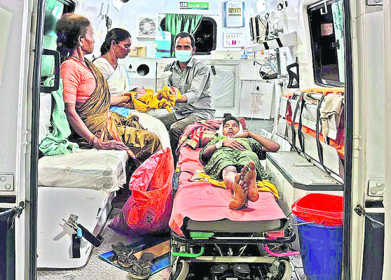 ఇంద్రాదేవి ఆలయంలో విత్తన పూజలు
1