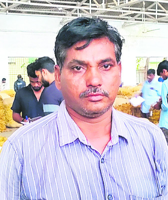 కౌలు డబ్బులు కూడా రావు 
1