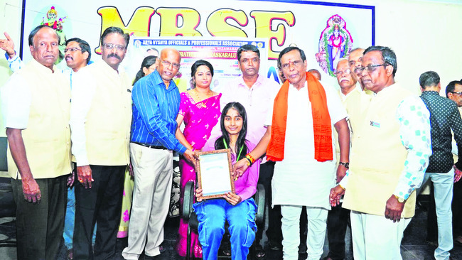 ఉగ్రవాదం, నక్సలిజంపై ఉక్కుపాదం 1
