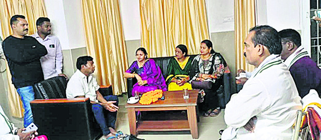 పంచాయతీ ఎన్నికల్లో సత్తా చాటండి1