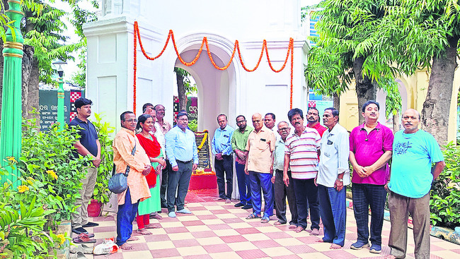 కృష్ణచంద్ర గజపతికి ఘనంగా నివాళి2