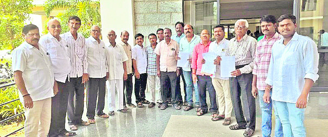 ప్రజా సమస్యలు త్వరగా పరిష్కరించండి 1