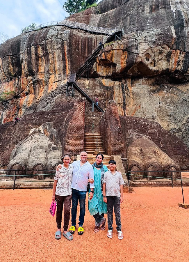 Anasuya Bharadwaj Family Trip To Sri Lanka7