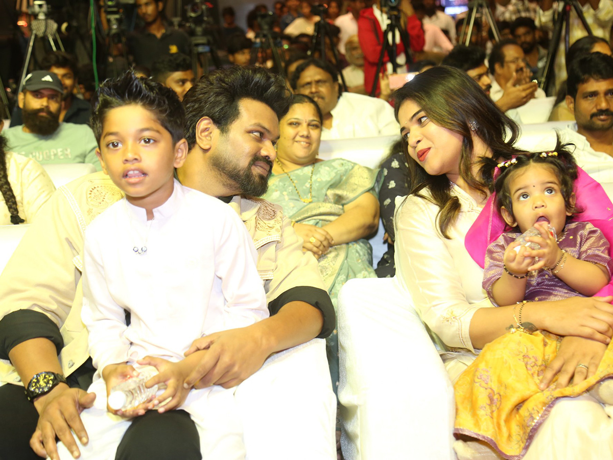 Manchu Manoj Family At Bhairavam Pre Release Event4