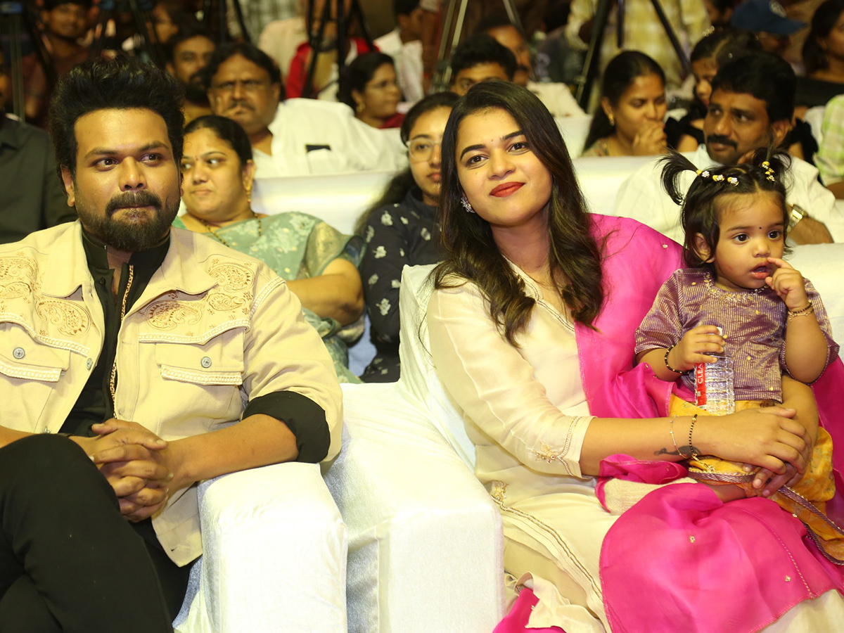 Manchu Manoj Family At Bhairavam Pre Release Event6