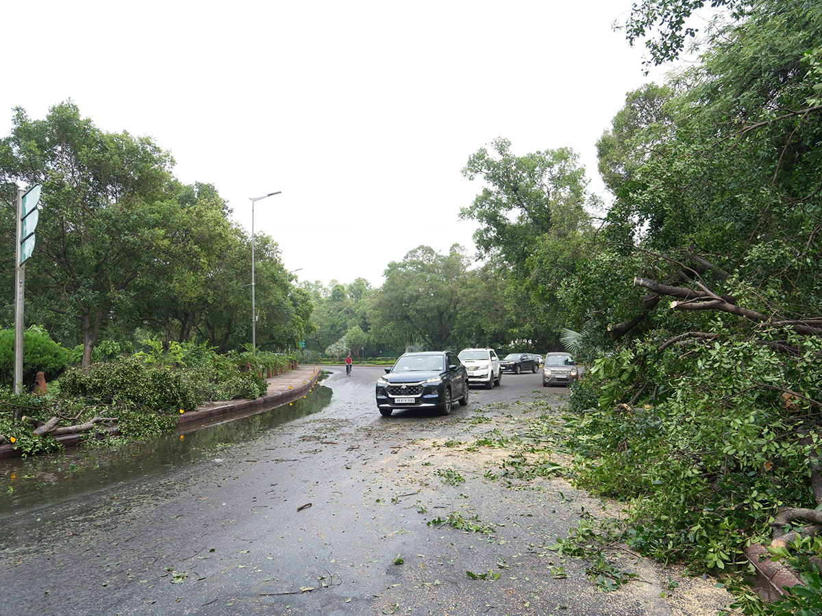 Heavy Rains in New Delhi Photos14