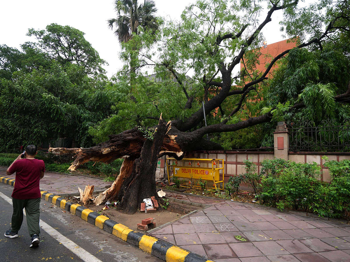 Heavy Rains in New Delhi Photos16