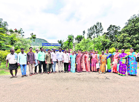 నిరసనలతో హోరెత్తిన కలెక్టరేట్ 1