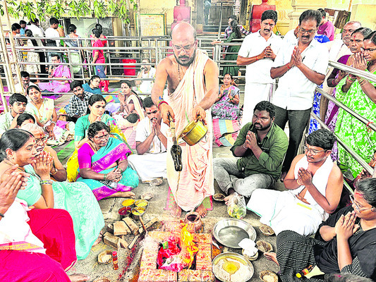 యమ ధర్మరాజుకు పూజలు2