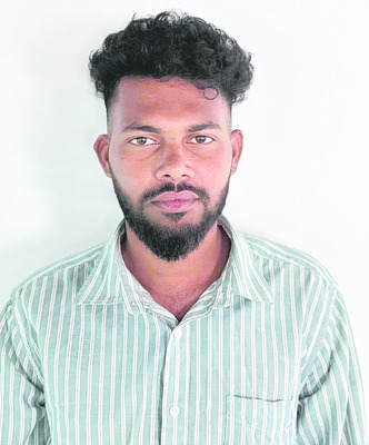 రోడ్డు ప్రమాదంలో యువకుడు మృతి3