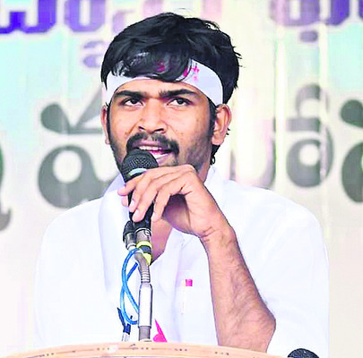 విద్యార్థులకు ఇచ్చిన హామీలు నెరవేర్చని ప్రభుత్వం1
