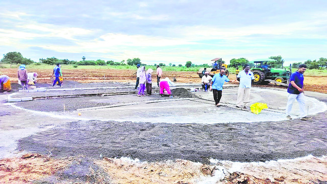 జగన్ పర్యటనకు ఏర్పాట్లు వేగవంతం 2