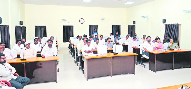 రెబల్స్తో తలపోటు!1