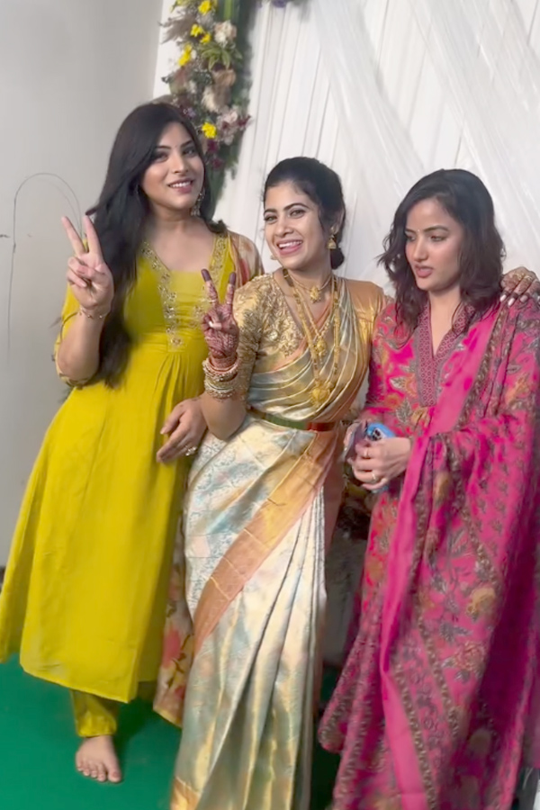 RJ Kajal House Warming Ceremony Photos6